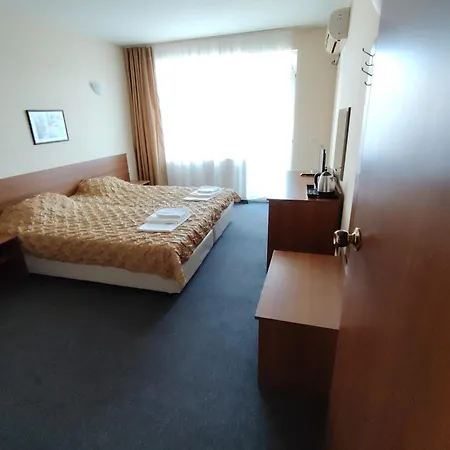 ホテル Sandor 2*