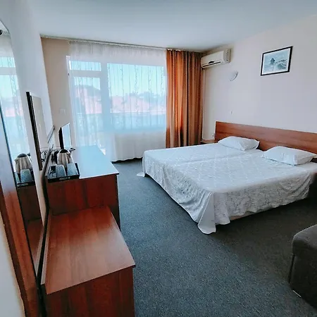 Sandor نيسيبار