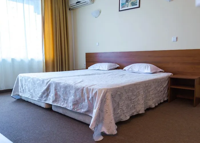 Sandor نيسيبار