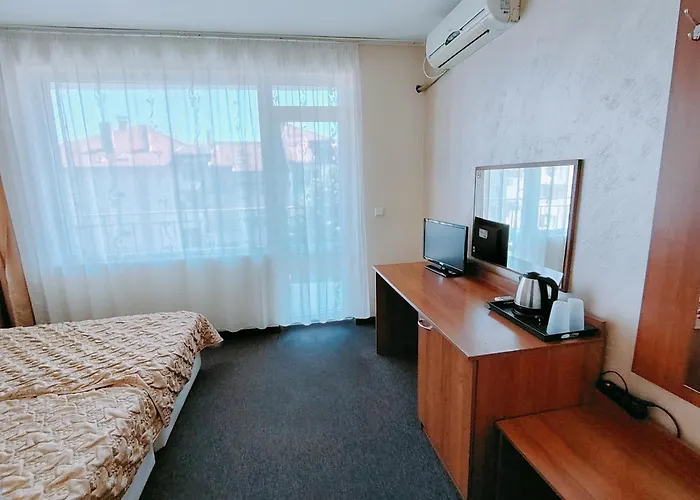 Sandor فندق نيسيبار