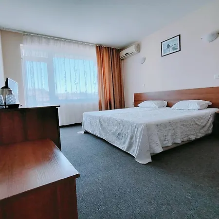 Hotel Sandor 2*