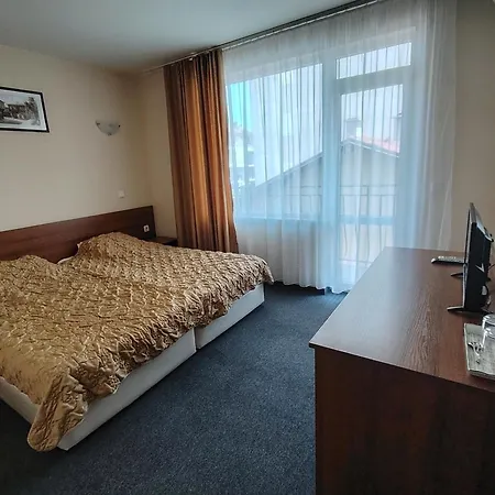Hotel Sandor 2*